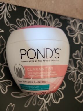 POND'S Clarant B3 Pink & White Moisturizer - Dark Spot Correcting Cream
